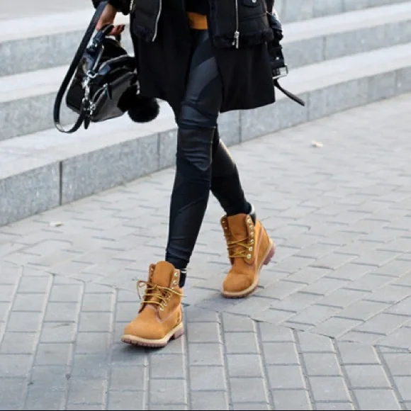 Baggy Jeans Denim Timberland Boots Womens Outfit Timberland Shoes Timberland Boots Womens Size Poshmark